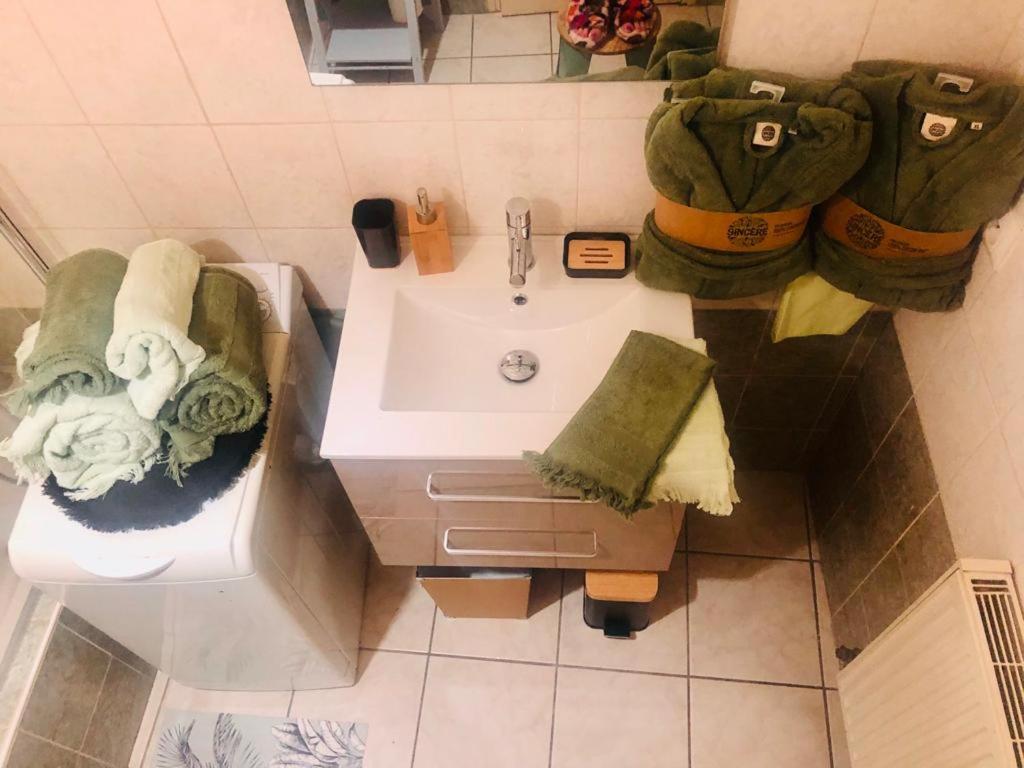 Apartamento Le Camelia Tallard Exterior foto